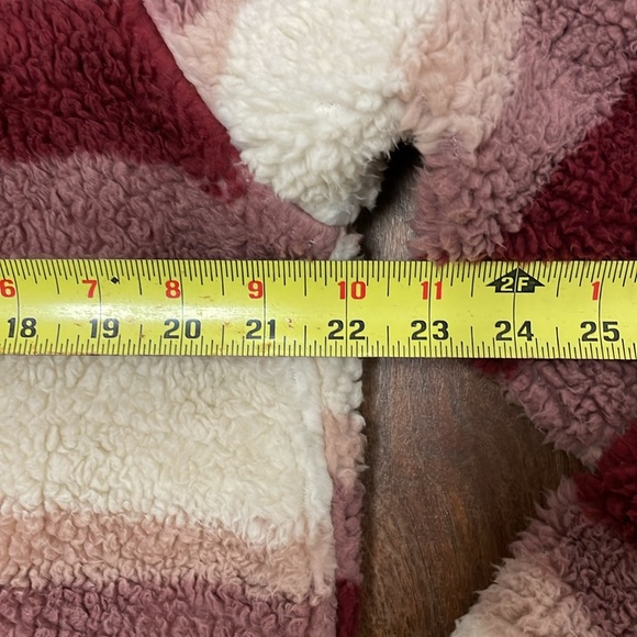 The Buckle’s Ashley Fuzzy Sherpa Hooded Jacket Mauve Stripe Size XL - Picture 14 of 14